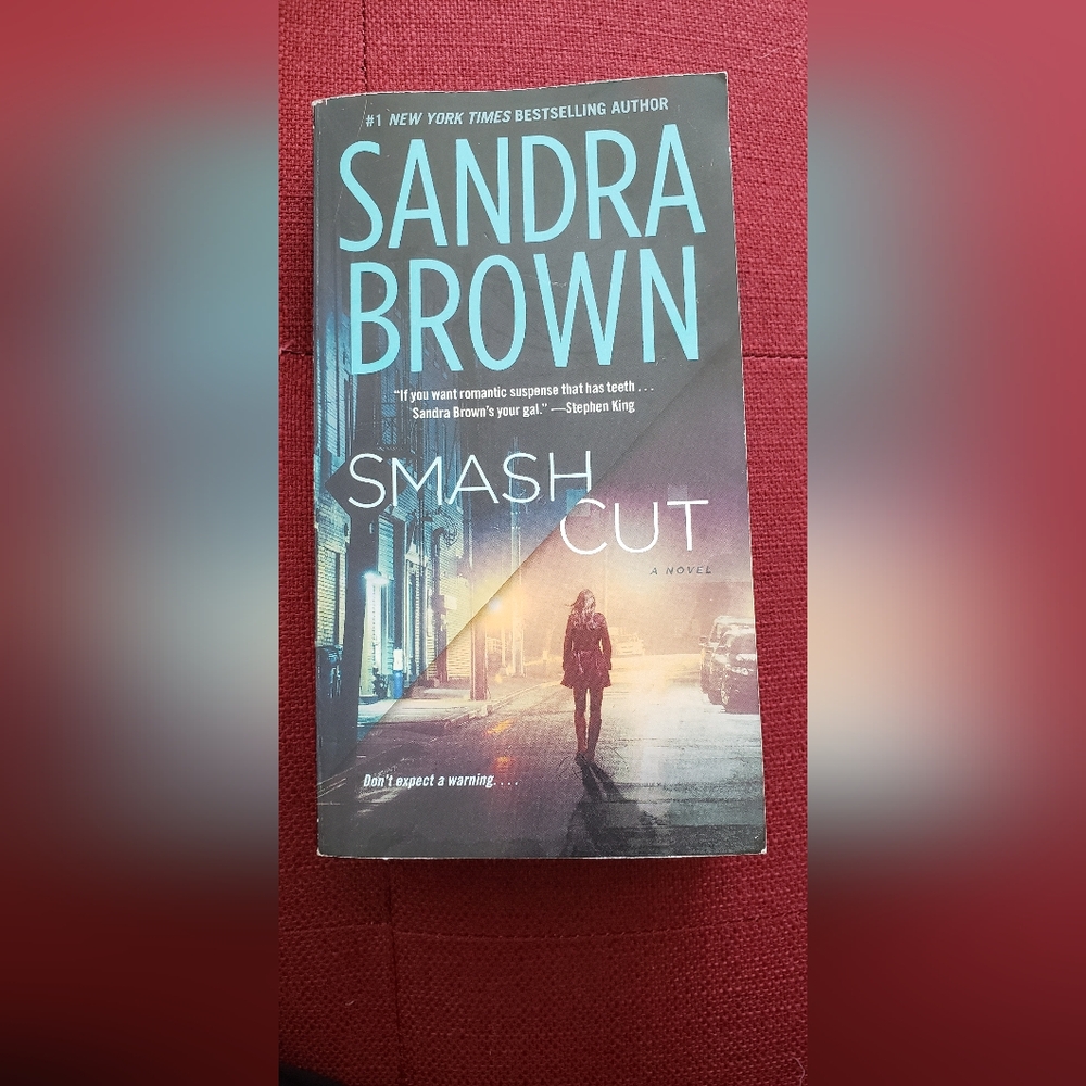 Smash cut novel by Sandra Brown